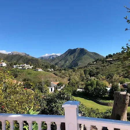 Cortijo Pura Vida Cómpeta